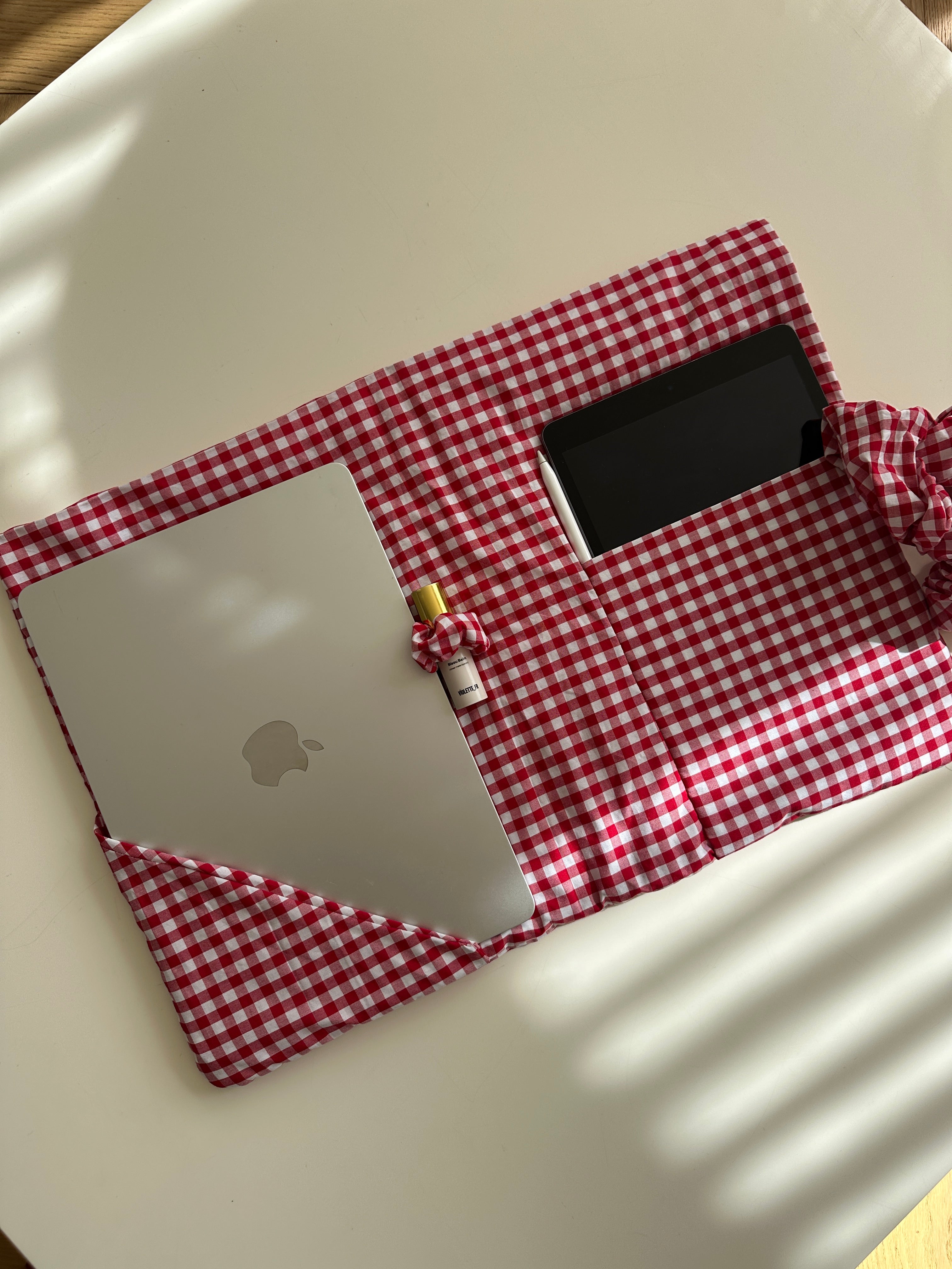 La Pochette – Red Gingham iPad, Laptop & Document Folio